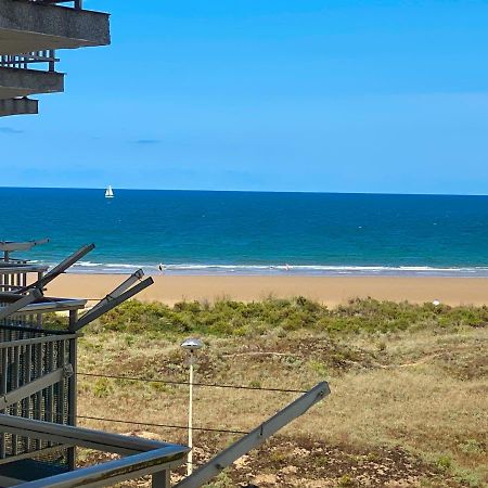 Piso Primera Linea De Playa Laredo Luaran gambar
