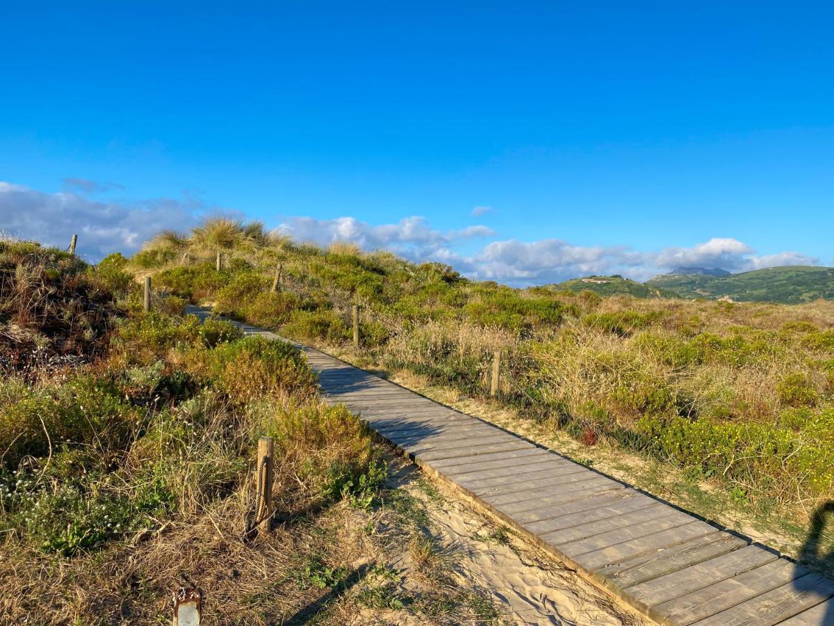 Piso Primera Linea De Playa Laredo Luaran gambar